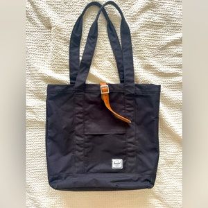 Gently used, great work shoulder/bag. No tearing or rips on the inside